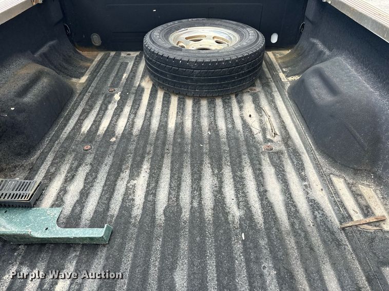 image for item DP3354 2001 Ford F250 Super Duty Crew Cab pickup truck