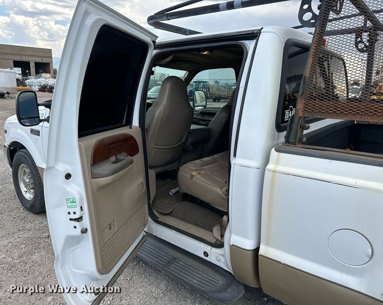 image for item DP3354 2001 Ford F250 Super Duty Crew Cab pickup truck