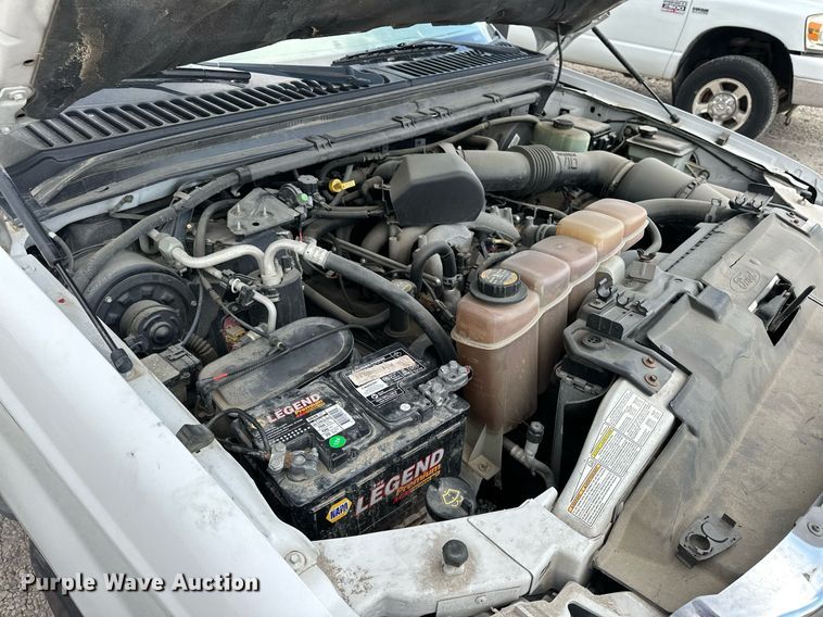 image for item DP3354 2001 Ford F250 Super Duty Crew Cab pickup truck