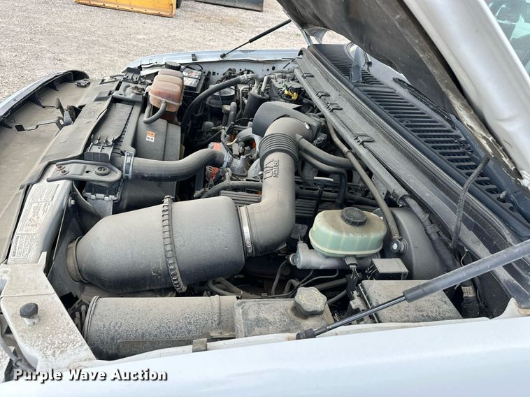 image for item DP3354 2001 Ford F250 Super Duty Crew Cab pickup truck