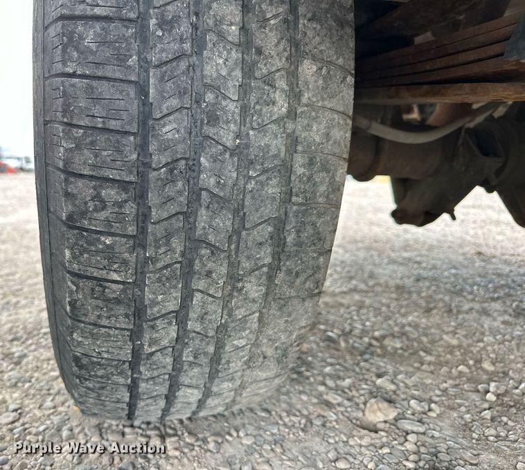 image for item DP3354 2001 Ford F250 Super Duty Crew Cab pickup truck