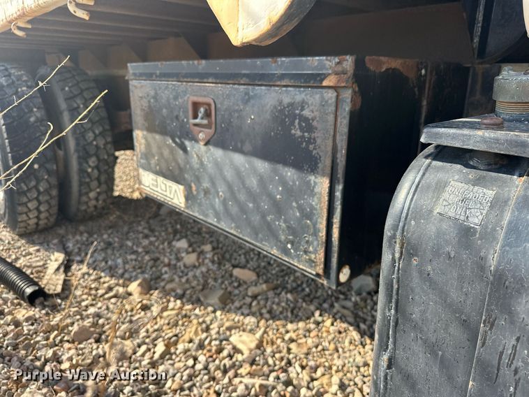 image for item DP3356 1994 GMC Topkick C5500 dump flatbed truck