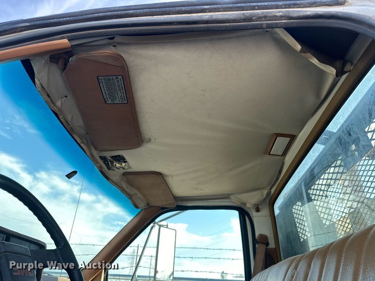 image for item DP3356 1994 GMC Topkick C5500 dump flatbed truck