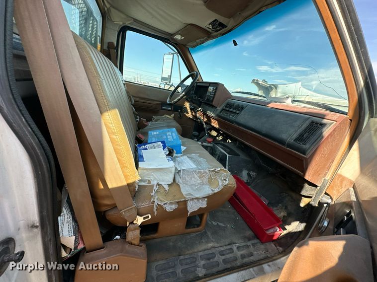 image for item DP3356 1994 GMC Topkick C5500 dump flatbed truck