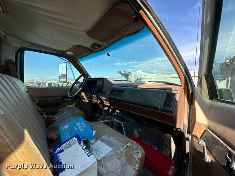 image for item DP3356 1994 GMC Topkick C5500 dump flatbed truck