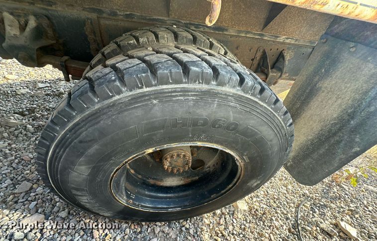 image for item DP3356 1994 GMC Topkick C5500 dump flatbed truck