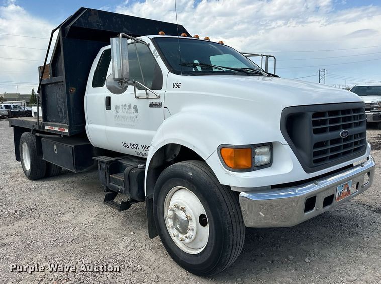 image for item DP3358 2000 Ford F650 Super Duty dump flatbed truck