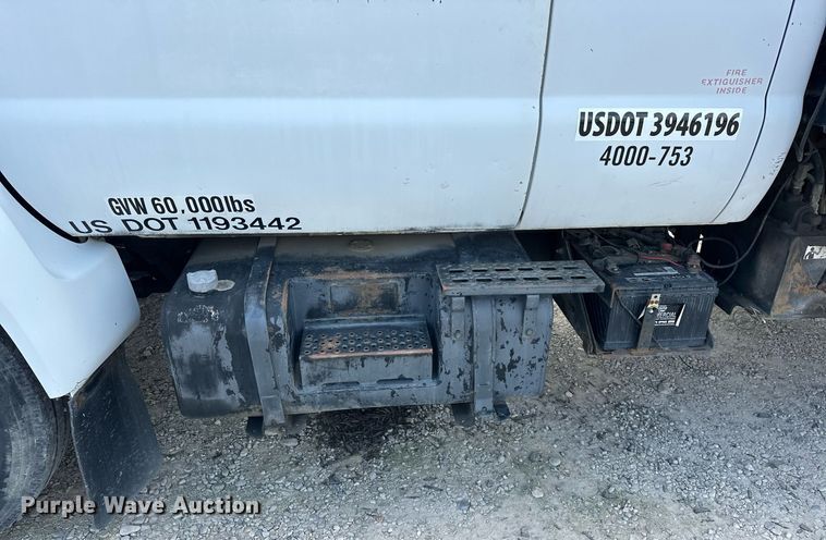 image for item DP3358 2000 Ford F650 Super Duty dump flatbed truck