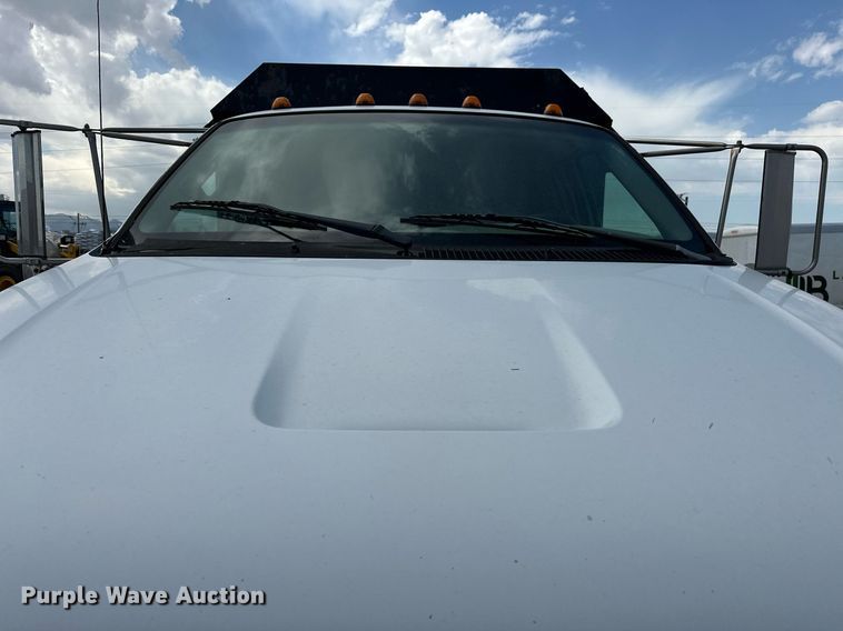 image for item DP3358 2000 Ford F650 Super Duty dump flatbed truck