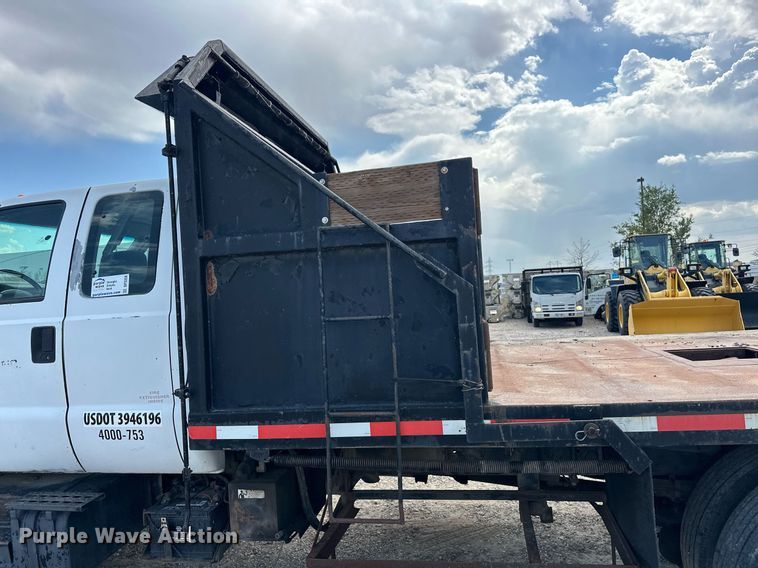 image for item DP3358 2000 Ford F650 Super Duty dump flatbed truck