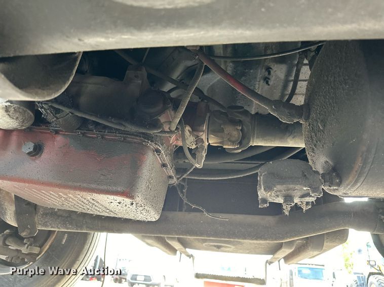 image for item DP3358 2000 Ford F650 Super Duty dump flatbed truck