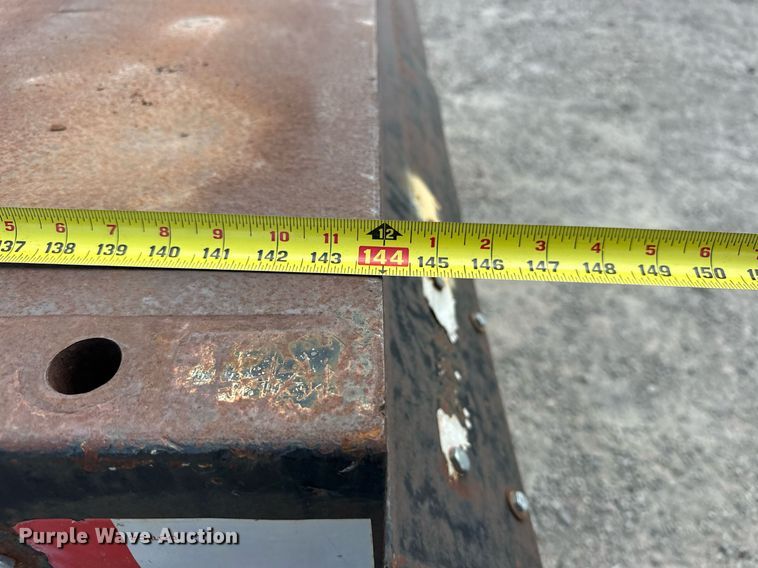 image for item DP3358 2000 Ford F650 Super Duty dump flatbed truck