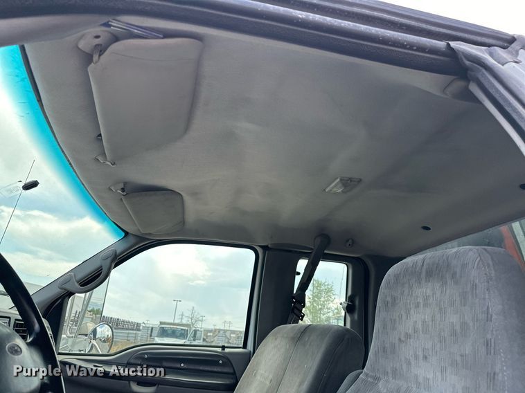 image for item DP3358 2000 Ford F650 Super Duty dump flatbed truck