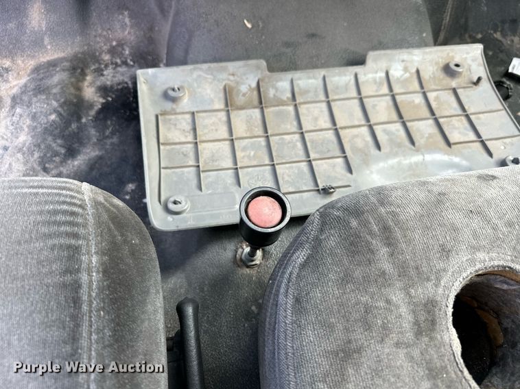 image for item DP3358 2000 Ford F650 Super Duty dump flatbed truck