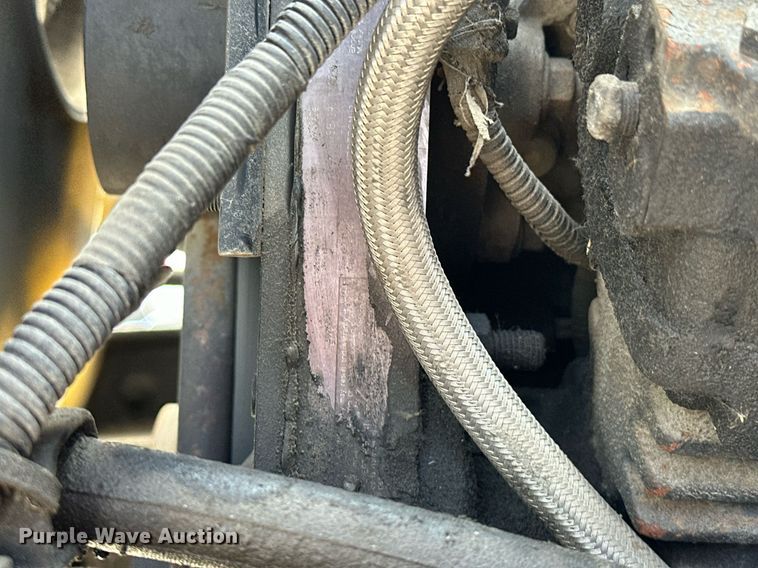 image for item DP3358 2000 Ford F650 Super Duty dump flatbed truck