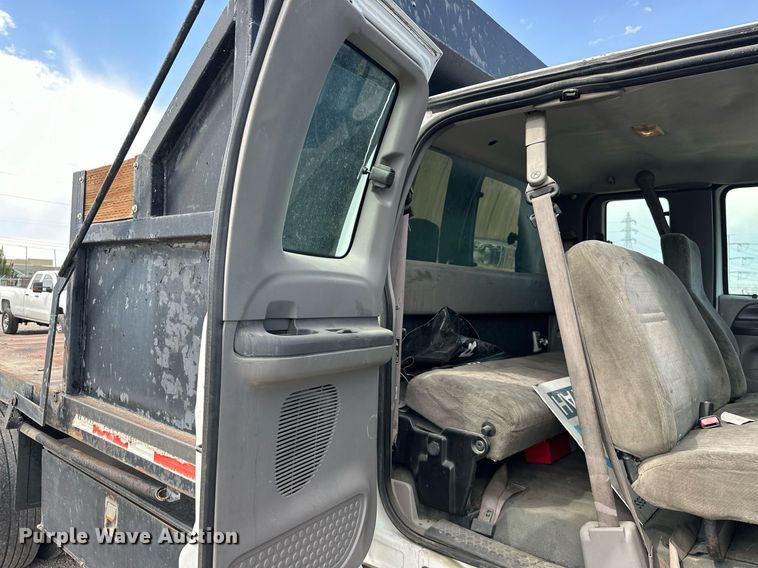 image for item DP3358 2000 Ford F650 Super Duty dump flatbed truck