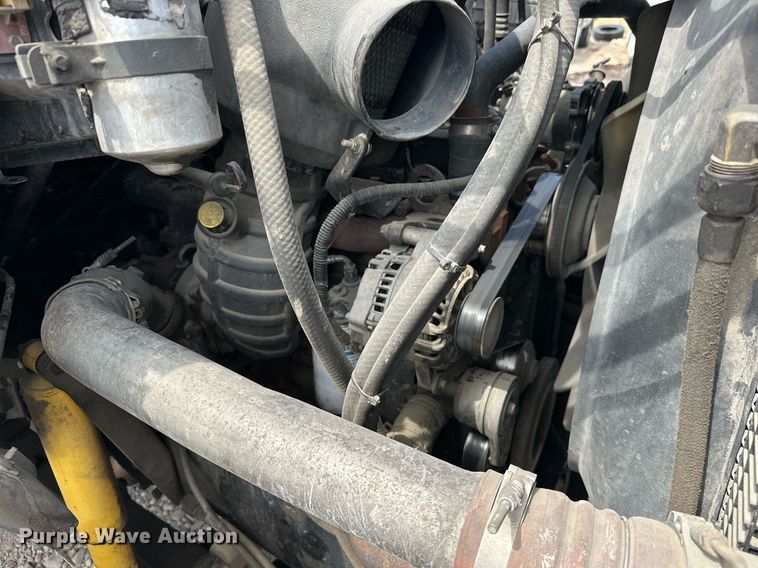 image for item DP3358 2000 Ford F650 Super Duty dump flatbed truck