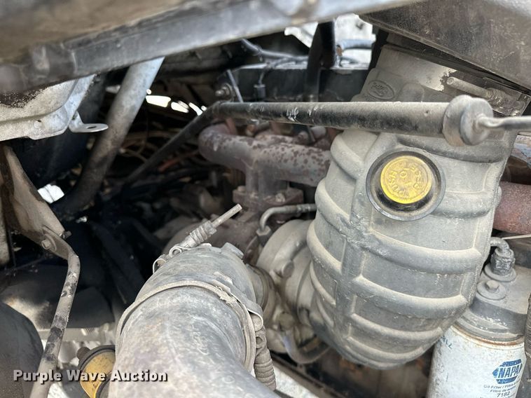 image for item DP3358 2000 Ford F650 Super Duty dump flatbed truck