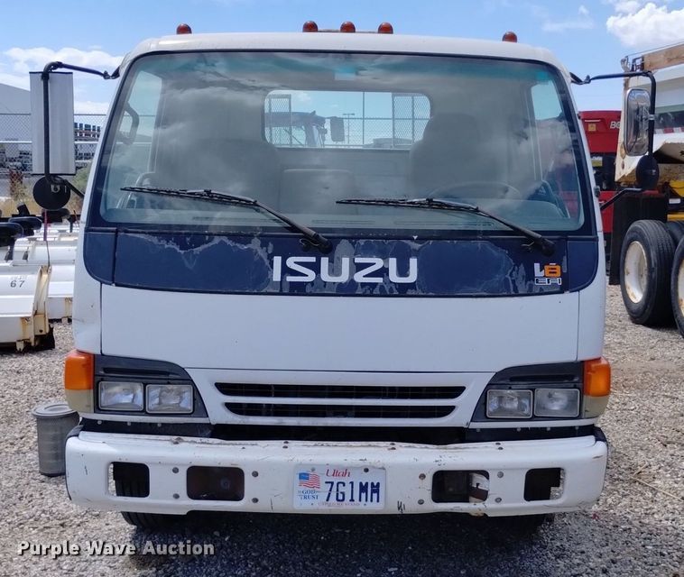 image for item DP3365 2003 Isuzu NPR flatbed truck