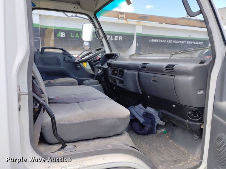 image for item DP3365 2003 Isuzu NPR flatbed truck