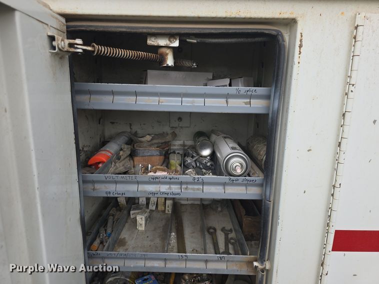 image for item DQ5152 2000 International 4800 digger derrick truck