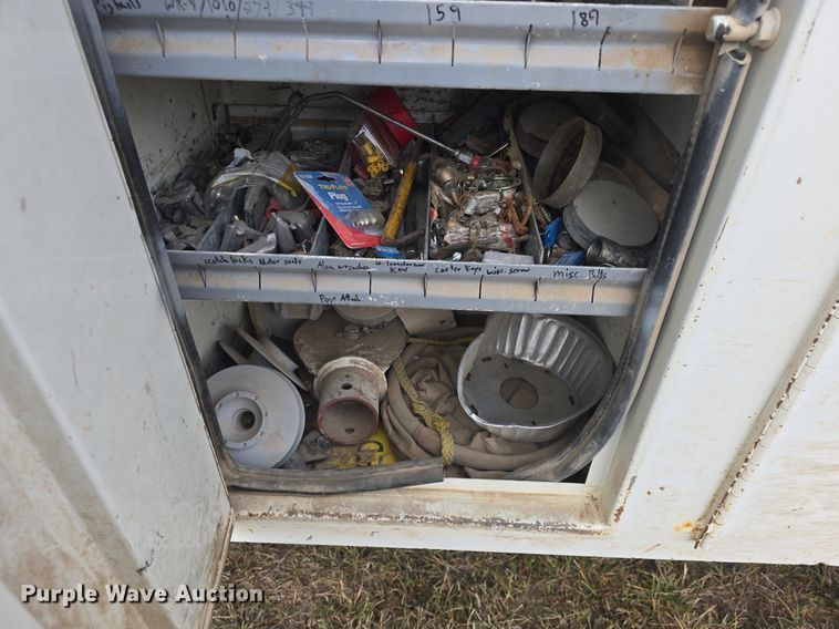 image for item DQ5152 2000 International 4800 digger derrick truck