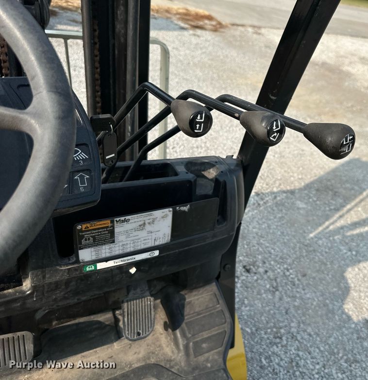 image for item DR2588 Yale GLC050VXNESE083 forklift
