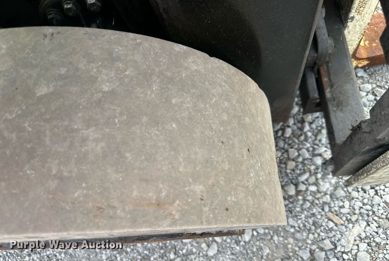 image for item DR2588 Yale GLC050VXNESE083 forklift