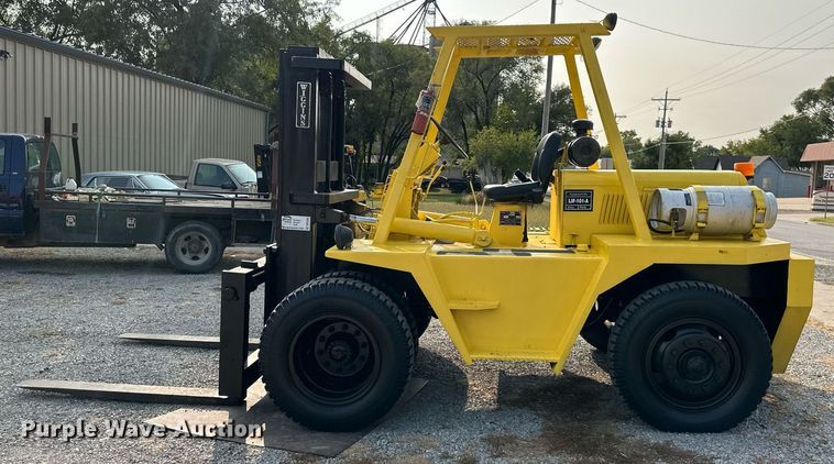 image for item DR2589 Wiggins  WG156YPT2 forklift