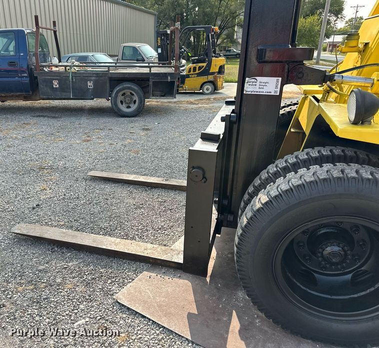 image for item DR2589 Wiggins  WG156YPT2 forklift