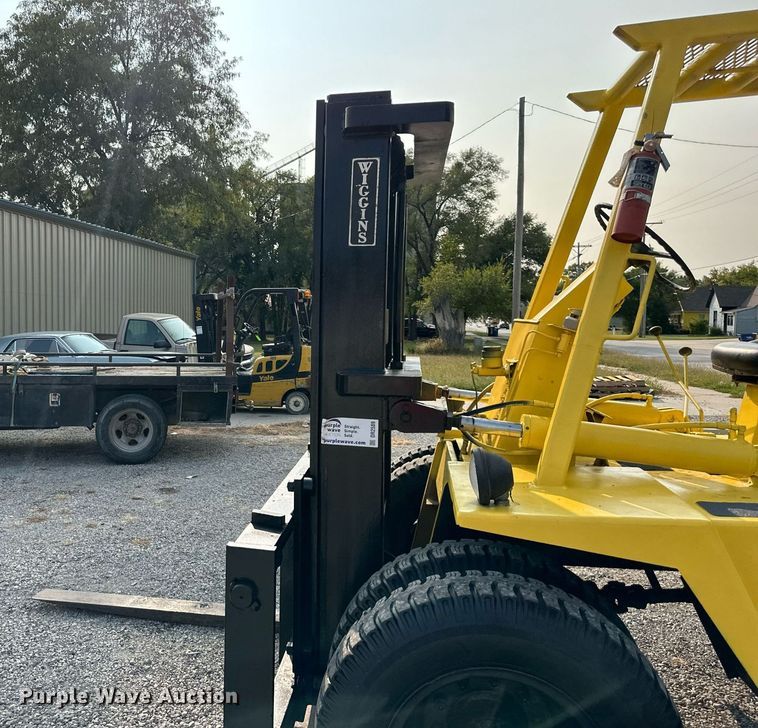 image for item DR2589 Wiggins  WG156YPT2 forklift