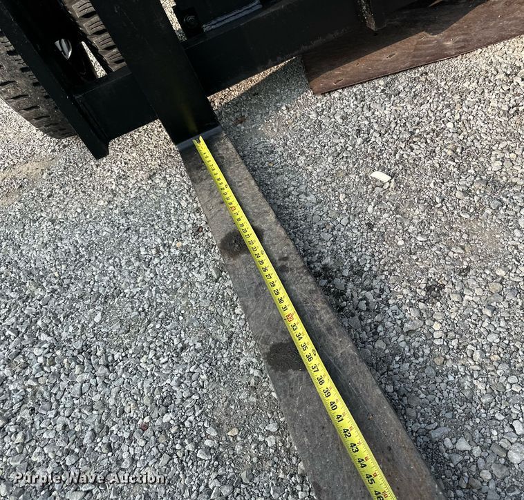 image for item DR2589 Wiggins  WG156YPT2 forklift