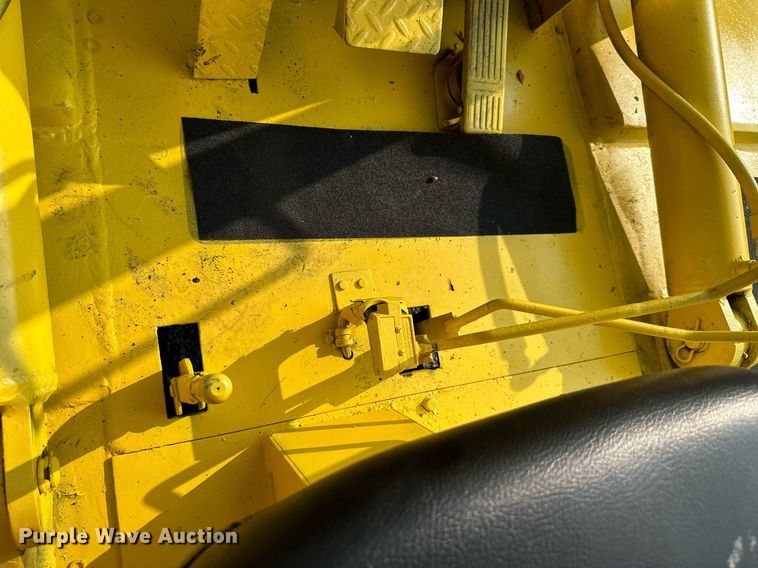 image for item DR2589 Wiggins  WG156YPT2 forklift