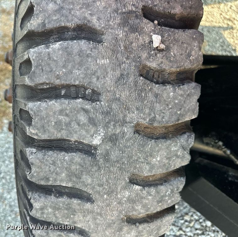 image for item DR2589 Wiggins  WG156YPT2 forklift