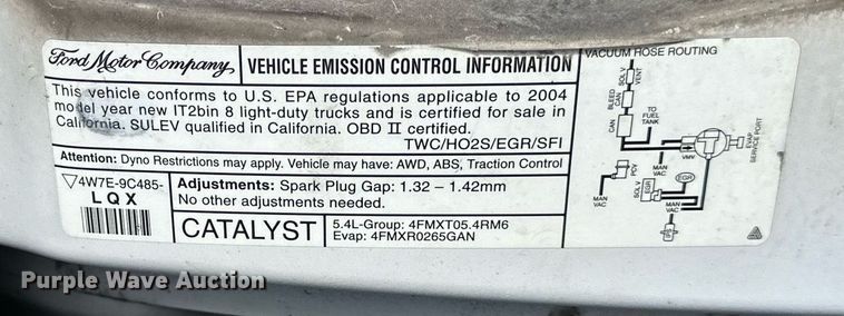 image for item DR2641 2004 Ford E150 XLT van