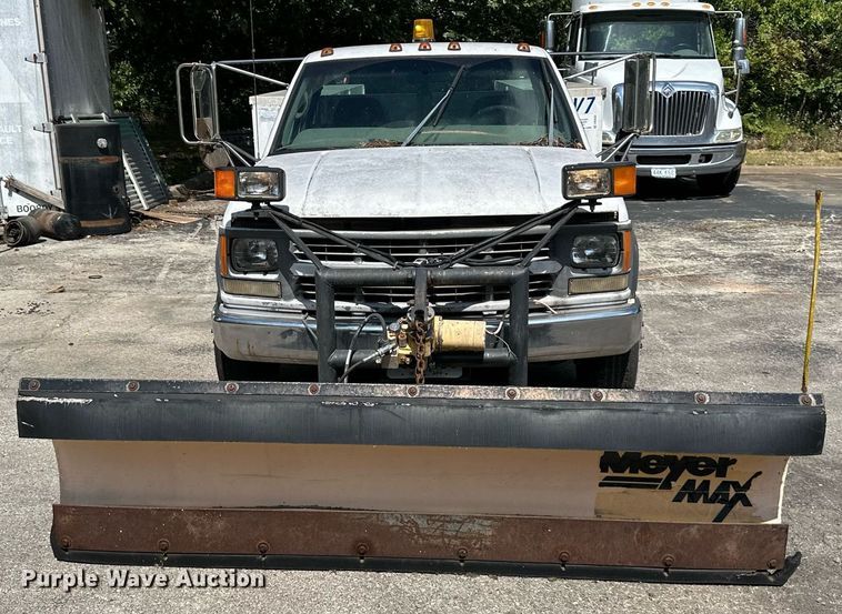 image for item DR2643 1998 Chevrolet  K3500 utility bed pickup truck