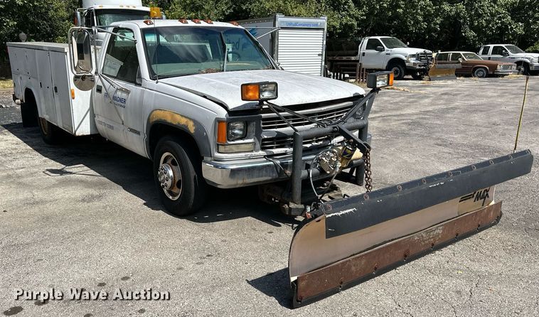 image for item DR2643 1998 Chevrolet  K3500 utility bed pickup truck