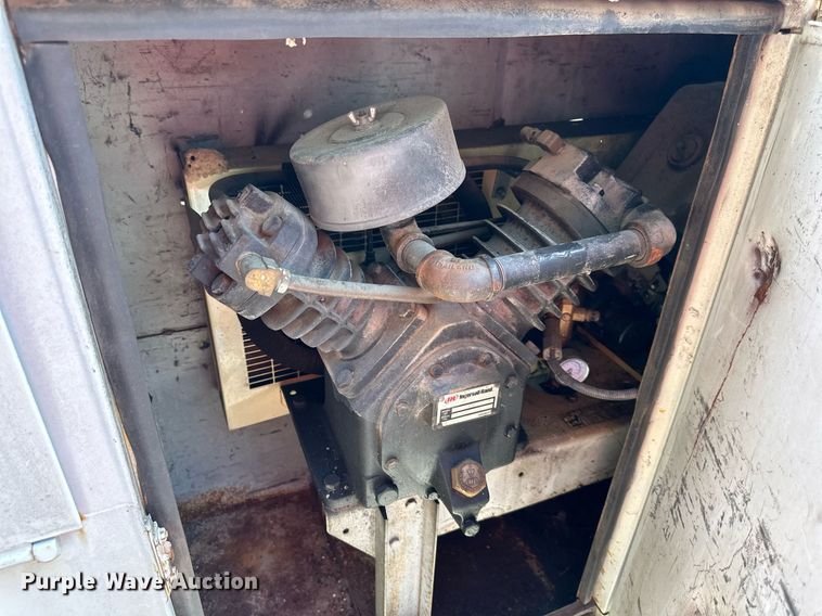 image for item DR2643 1998 Chevrolet  K3500 utility bed pickup truck