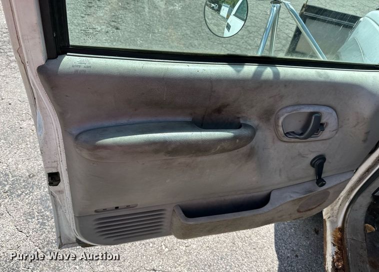 image for item DR2643 1998 Chevrolet  K3500 utility bed pickup truck