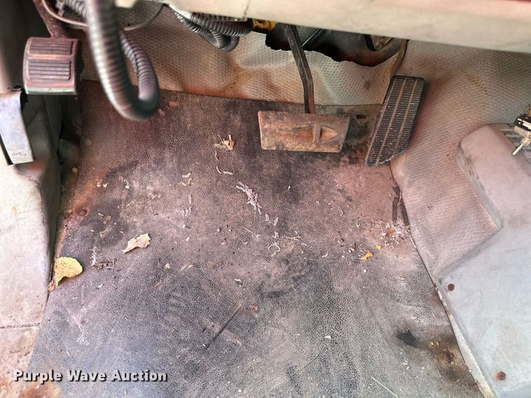 image for item DR2643 1998 Chevrolet  K3500 utility bed pickup truck