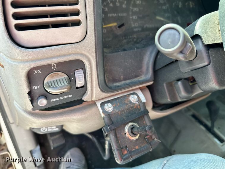 image for item DR2643 1998 Chevrolet  K3500 utility bed pickup truck