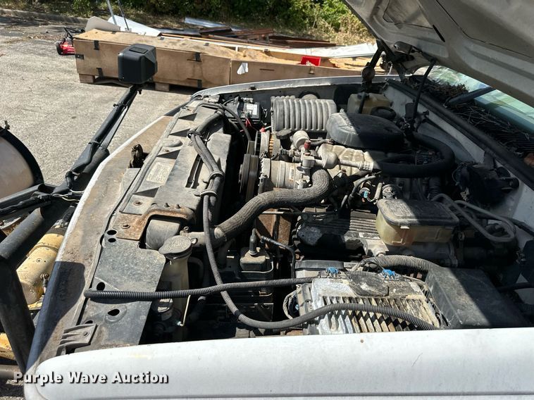 image for item DR2643 1998 Chevrolet  K3500 utility bed pickup truck