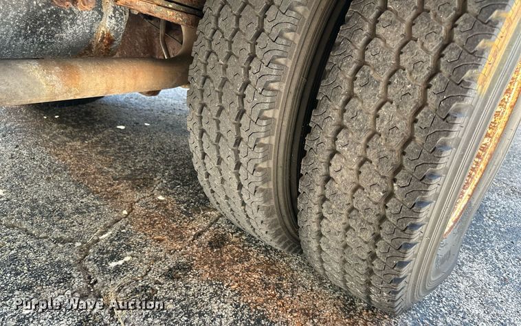 image for item DR2643 1998 Chevrolet  K3500 utility bed pickup truck