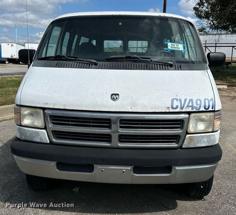image for item DR2645 1997 Dodge  Ram 3500 van