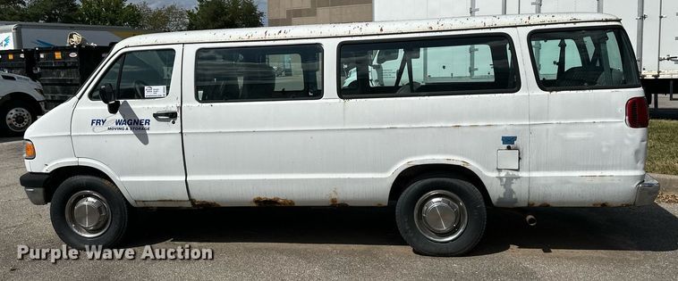 image for item DR2645 1997 Dodge  Ram 3500 van