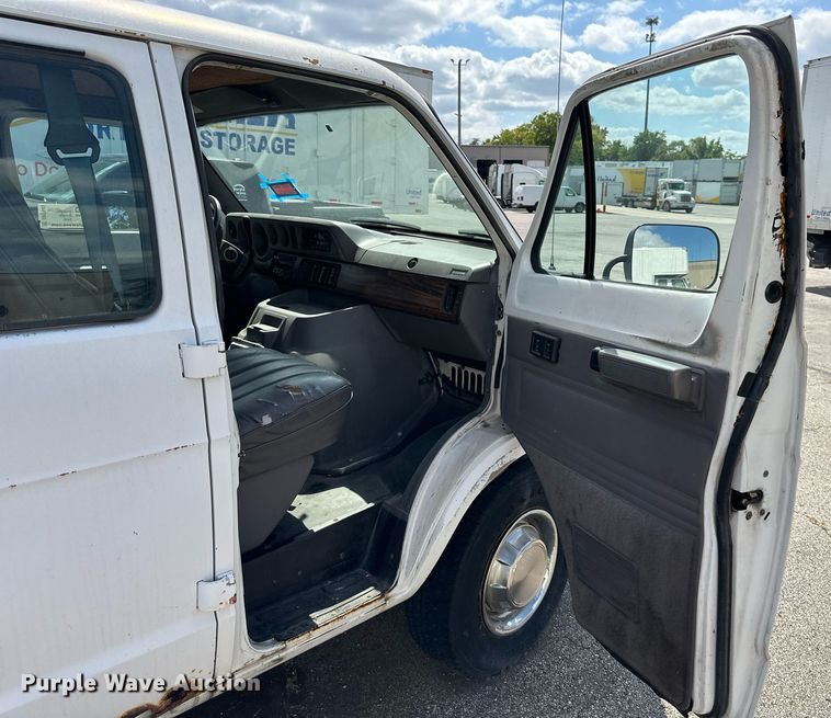 image for item DR2645 1997 Dodge  Ram 3500 van