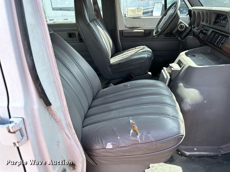 image for item DR2645 1997 Dodge  Ram 3500 van