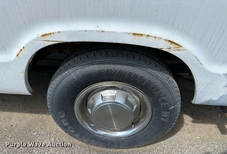 image for item DR2645 1997 Dodge  Ram 3500 van