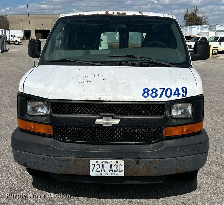 image for item DR2646 2008 Chevrolet  Express 2500  van