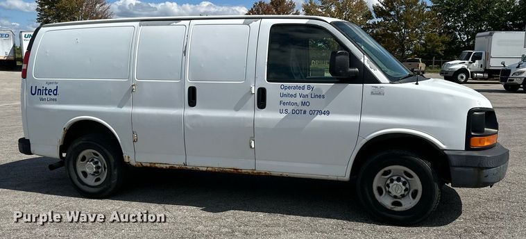 image for item DR2646 2008 Chevrolet  Express 2500  van
